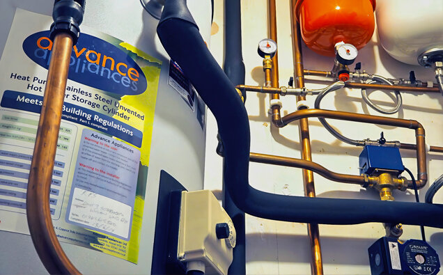 https://hamiltonhillhotwater.com.au/uploads/2025/06/electric-hot-water-system-72670.jpg