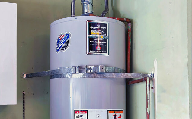 https://hamiltonhillhotwater.com.au/uploads/2025/06/gas-hot-water-system-30845.jpg