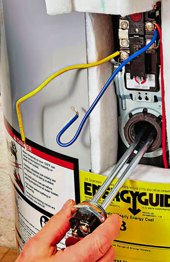 https://hamiltonhillhotwater.com.au/uploads/2025/06/hot-water-servicing-11836.jpg