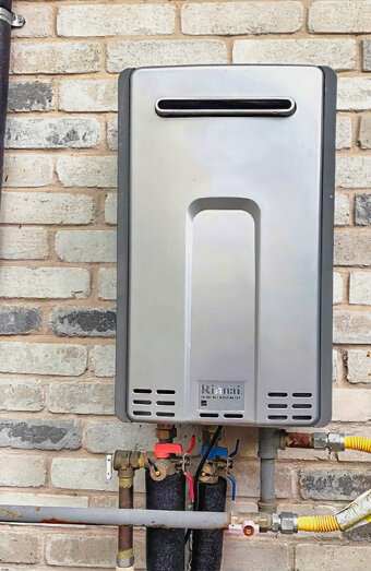 https://hamiltonhillhotwater.com.au/uploads/2025/06/instant-hot-water-systems-48570.jpg