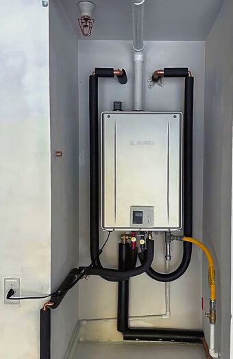 https://hamiltonhillhotwater.com.au/uploads/2025/06/thermostatic-water-systems-92621.jpg